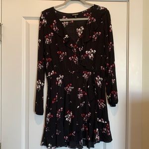 Express long sleeve floral dress